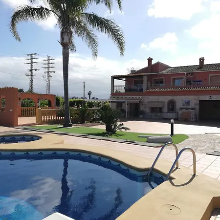 En Con Piscina Privada *
