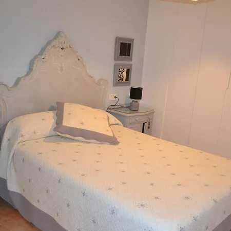 Chalet En Con Piscina Privada *