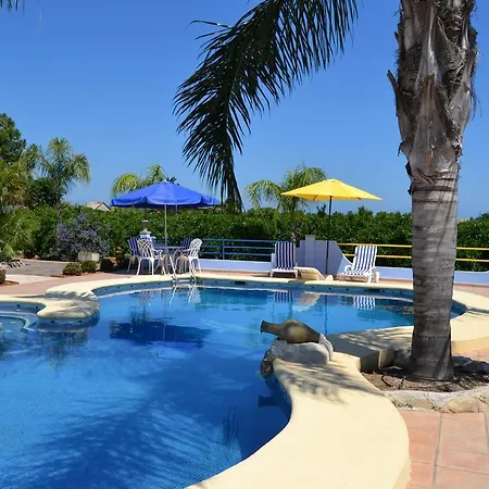 En Con Piscina Privada *